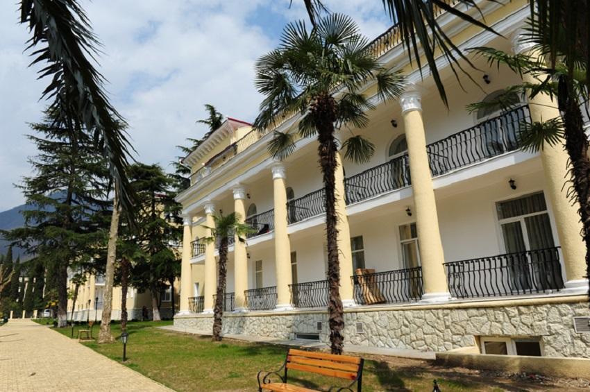 Lazurniy Bereg Hotell Gagra Exteriör bild