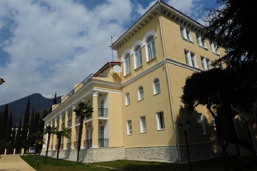 Lazurniy Bereg Hotell Gagra Exteriör bild