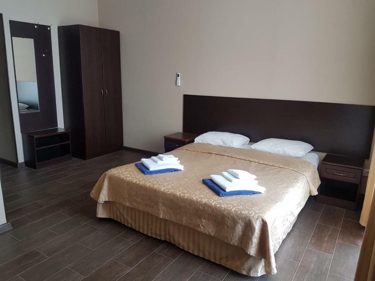Lazurniy Bereg Hotell Gagra Exteriör bild