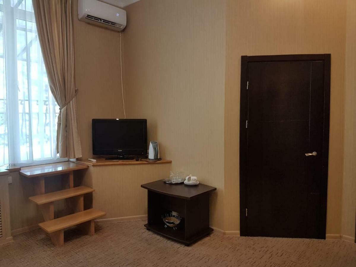 Lazurniy Bereg Hotell Gagra Exteriör bild