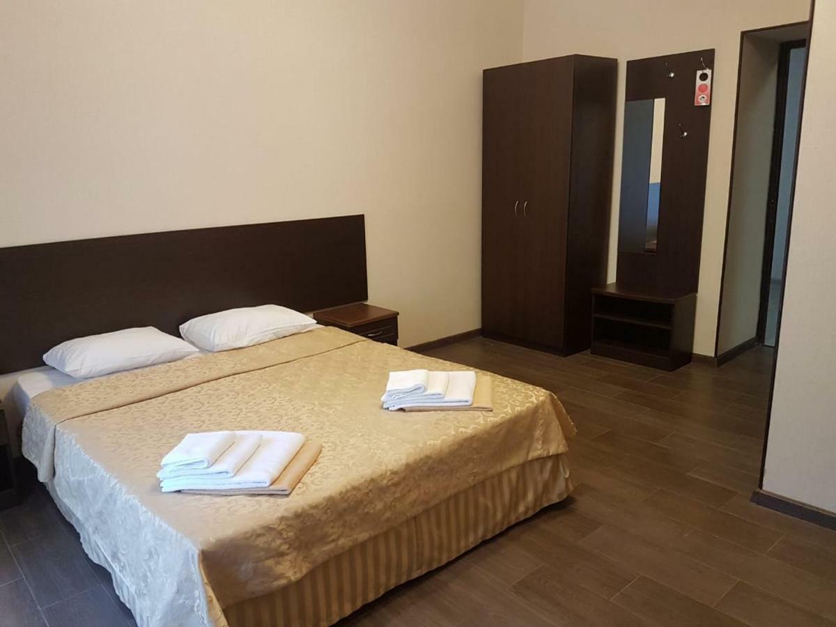 Lazurniy Bereg Hotell Gagra Exteriör bild