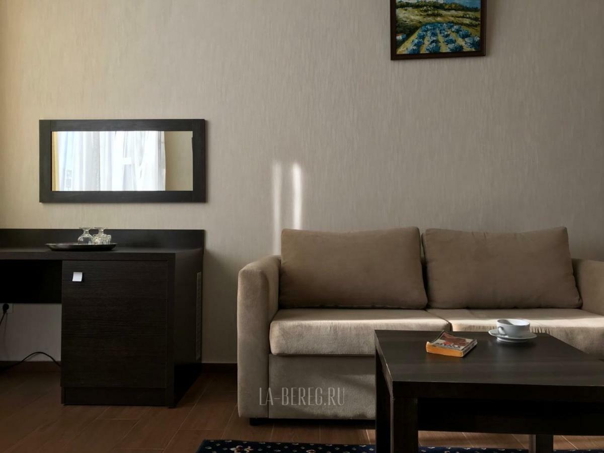 Lazurniy Bereg Hotell Gagra Exteriör bild
