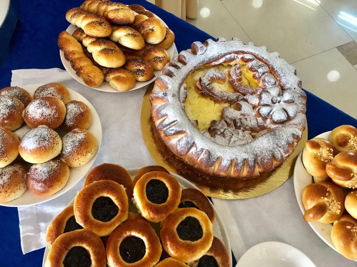 Lazurniy Bereg Hotell Gagra Exteriör bild